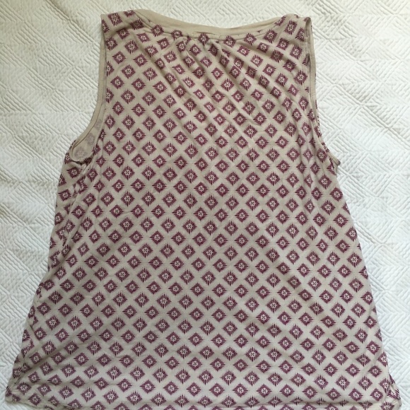 Old Navy tank top - Picture 4 of 4